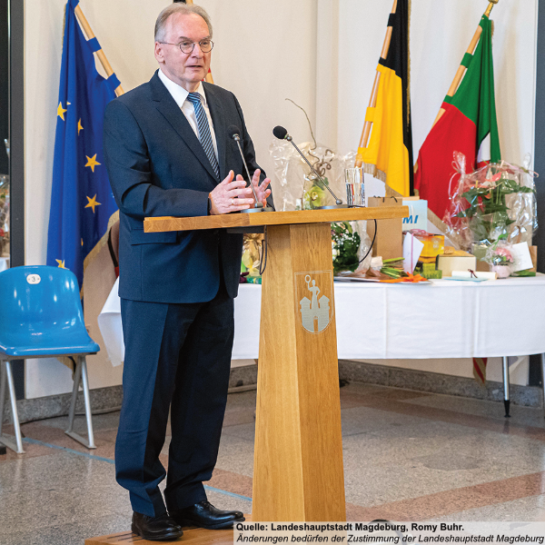 Sachsen Anhalts Ministerpräsident Dr. Reiner Haseloff war ebenfalls beim 60. Geburtstag von Oberbürgermeisterin Simone Borris